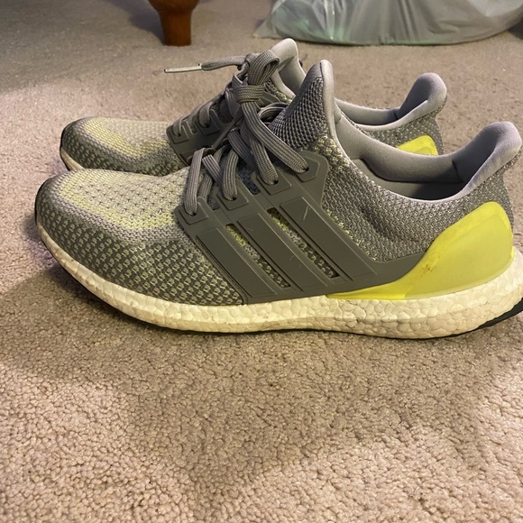 Adidas Ultraboosts - Picture 1 of 6